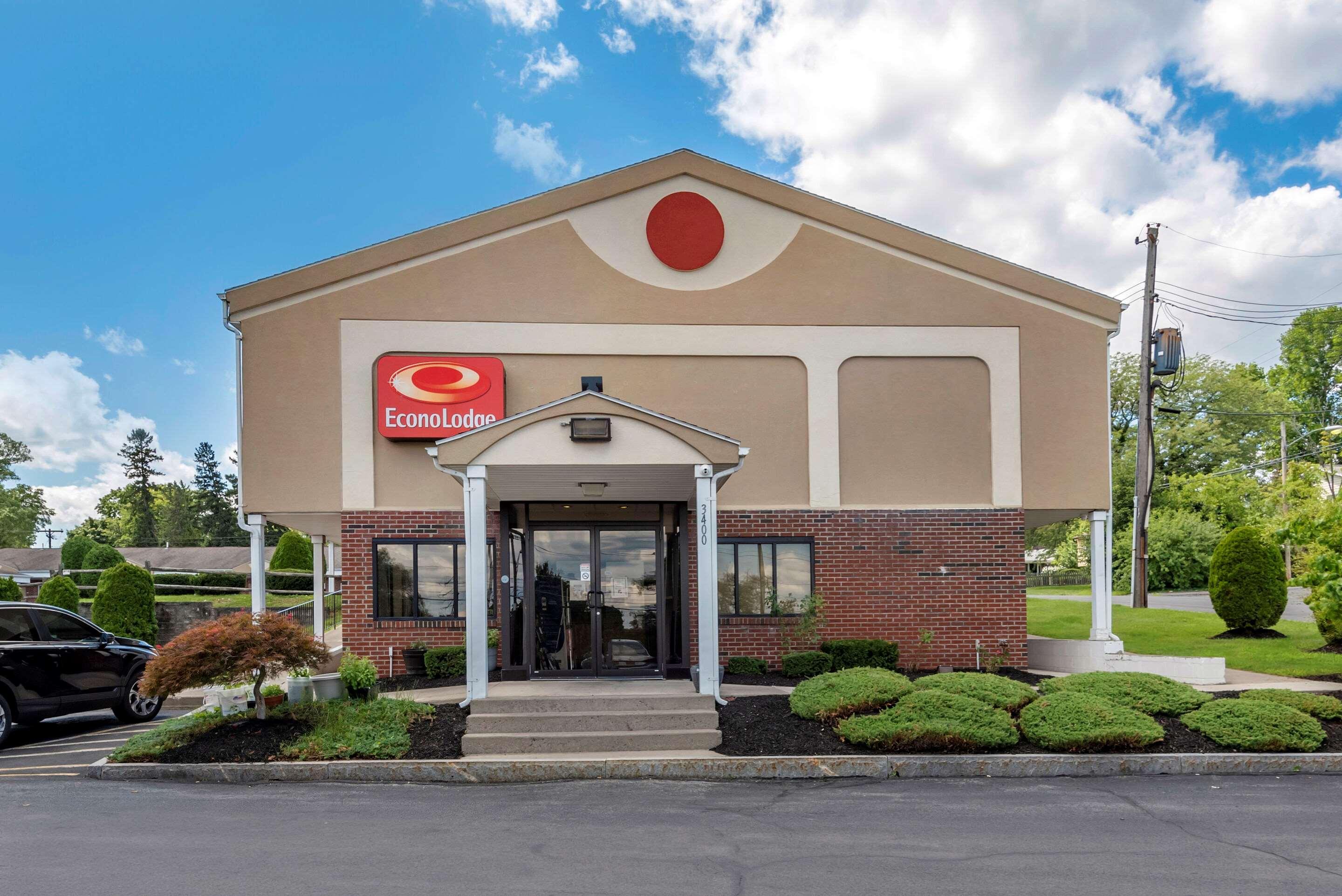 Econo Lodge Dewitt I-90 Exteriér fotografie