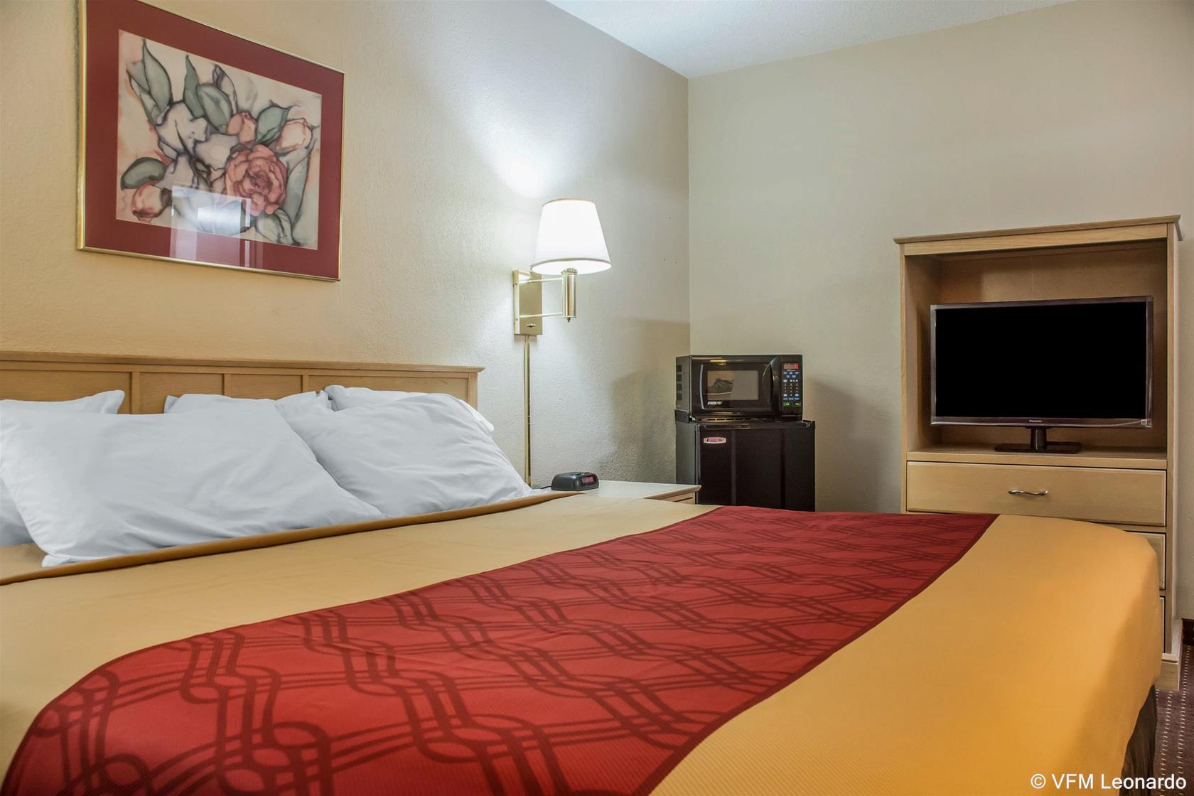 Econo Lodge Dewitt I-90 Exteriér fotografie