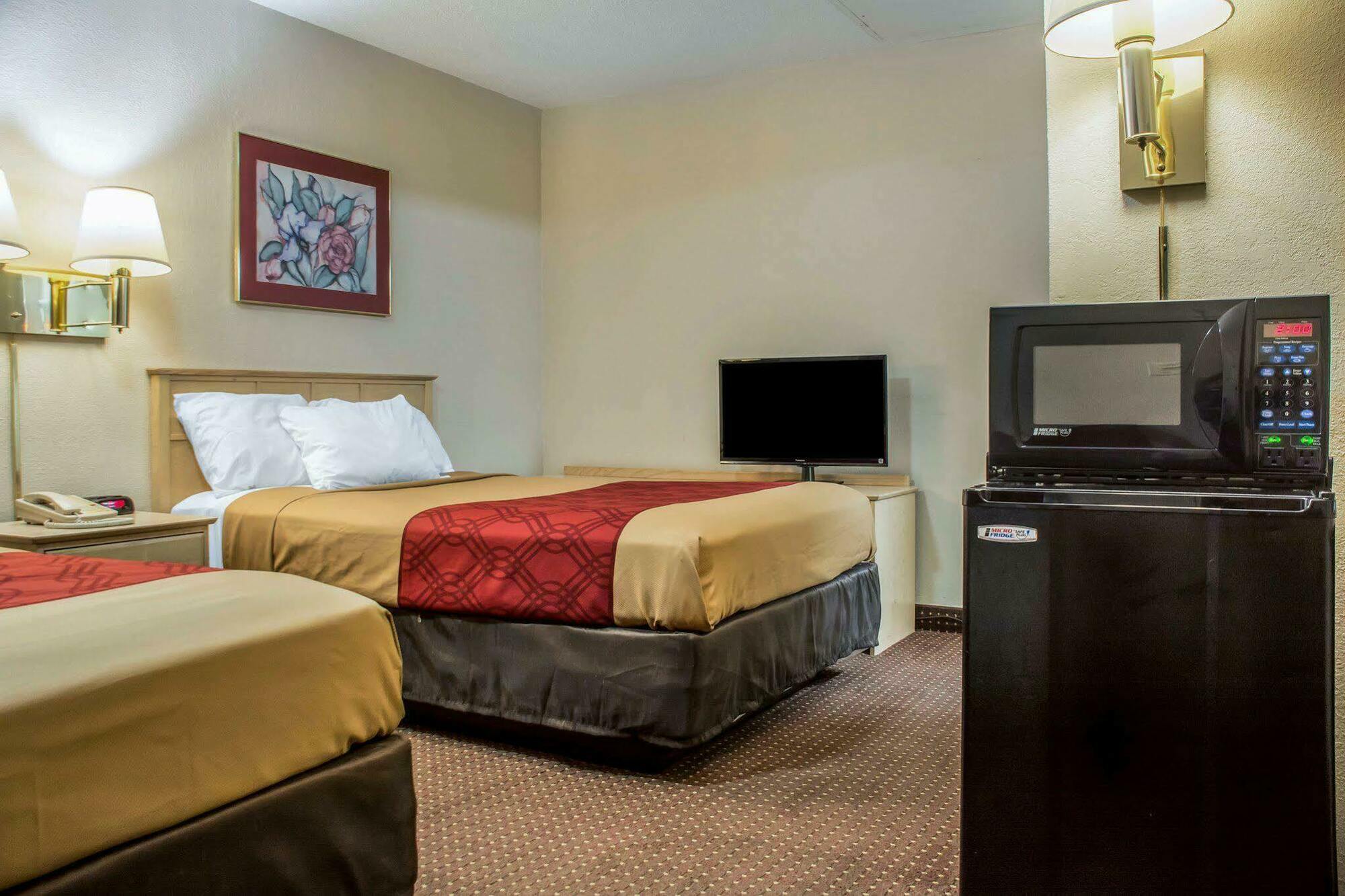 Econo Lodge Dewitt I-90 Exteriér fotografie